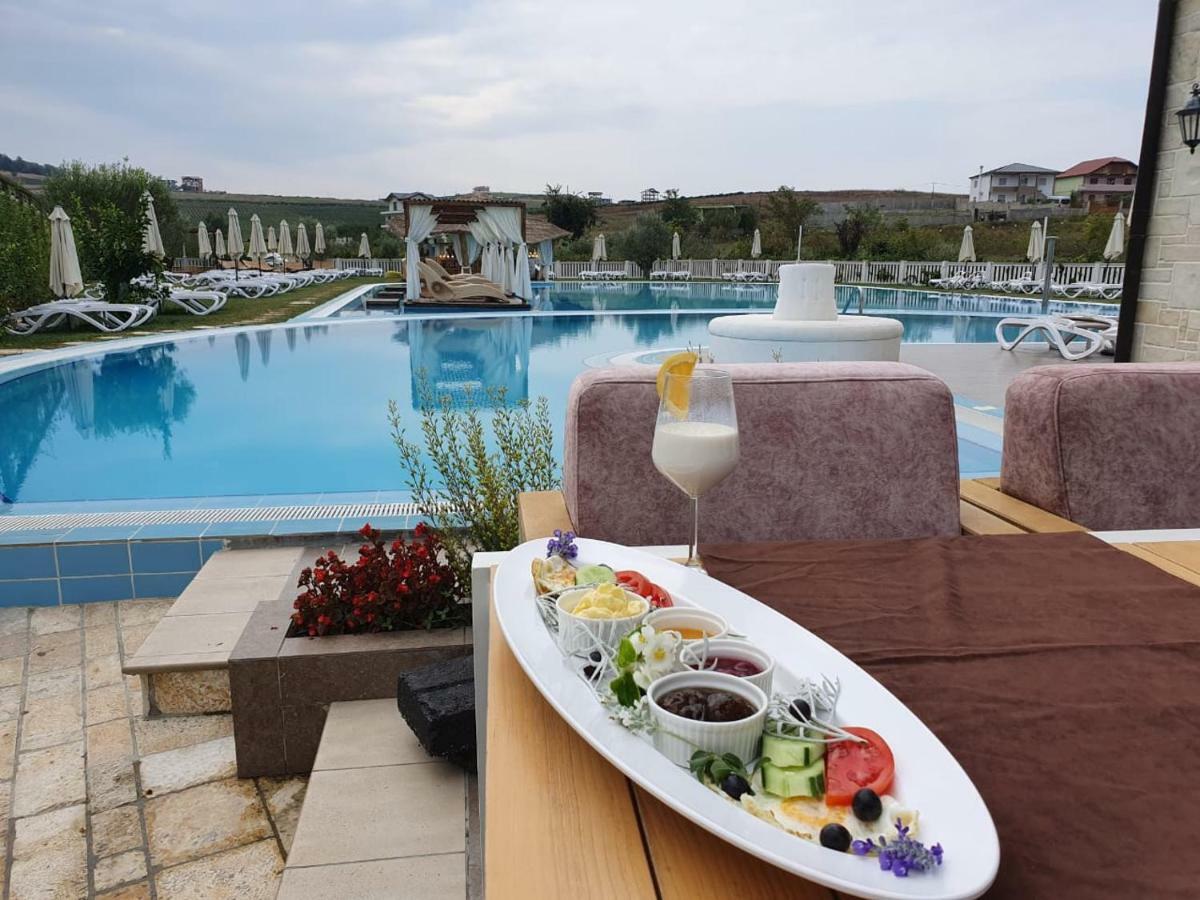 Vinea Resort Arape-Rashbulli Exterior foto